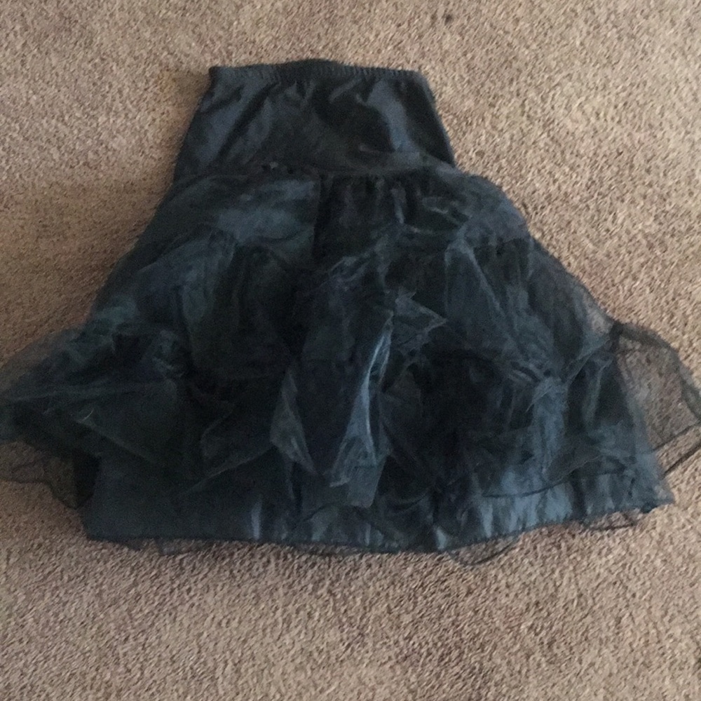 Dress - Picture 2 of 7